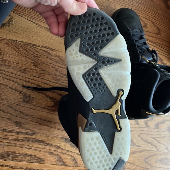 Nike Air Jordan - Picture 4 of 4